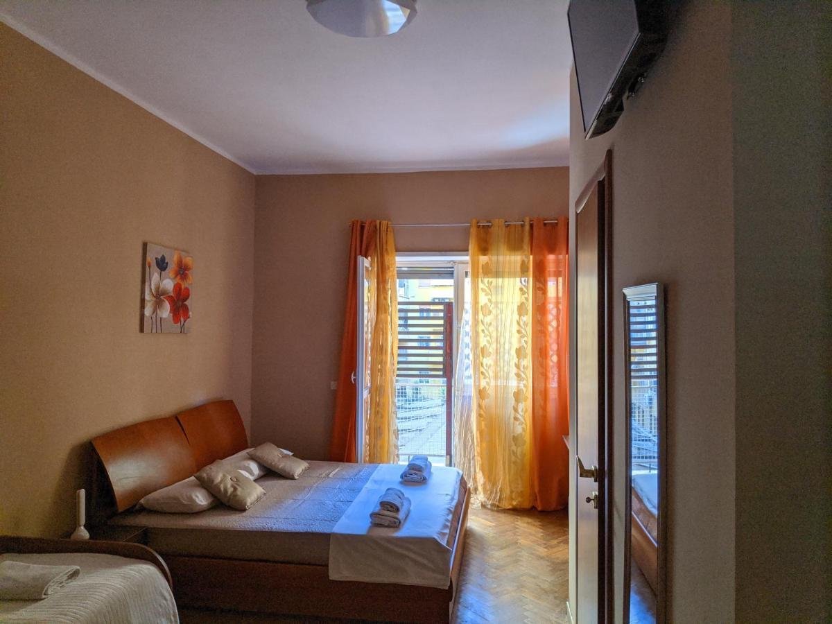 B&B Gina Trastevere Rome Exterior photo